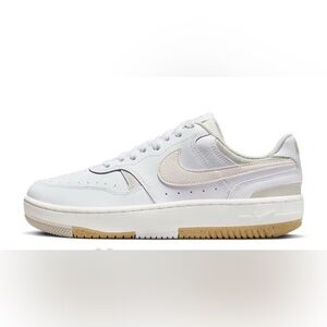 Nike Women’s Gamma Force Shoes